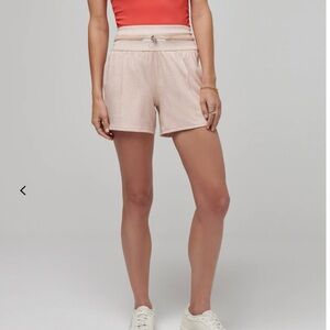 Travis Mathew Queenstown Moveknit Knit Shorts
Women’s Size XL NWOT
